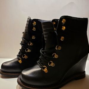 Black wedge hikers 100% leather